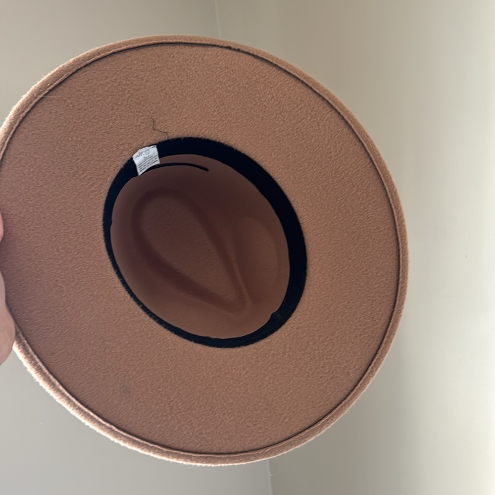 Tan Felt Hat - Picture 3 of 4